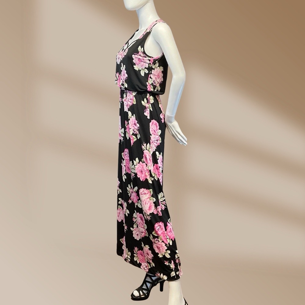 Women's Trixxi NWT Black Floral Maxi Dress Size Small Originally $59 Value - Picture 2 of 5
